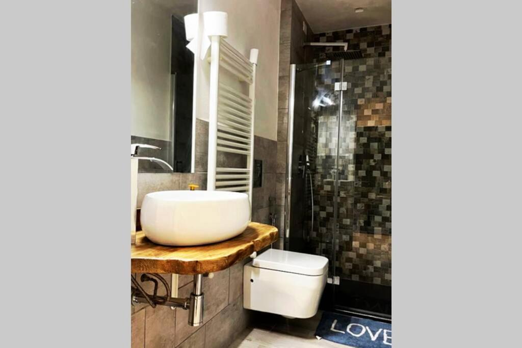 וולאסטרה Auri'S Home מראה חיצוני תמונה